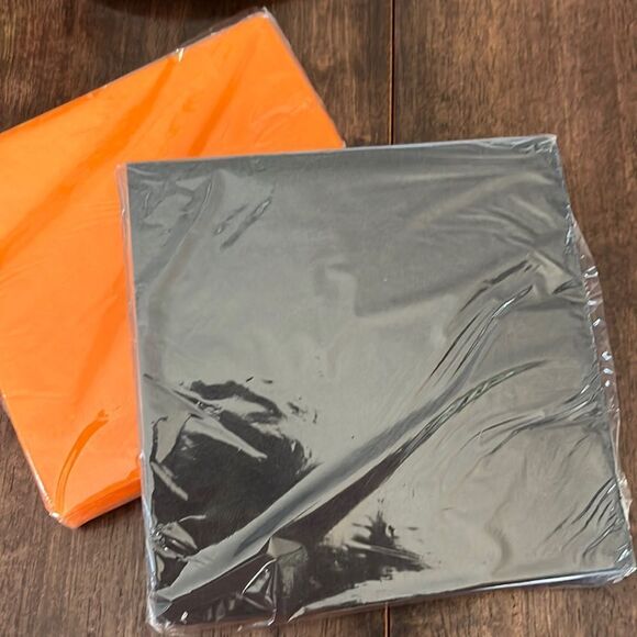 Halloween Party Items- Party Bowls, Plates, Napkins, Spoons, Knives, Forks, Cups - Picture 12 of 16